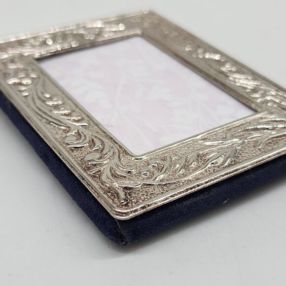 Ornate Silver Plate Miniature Picture Frame With Floral Design 1.5"x2" - Picture 8 of 10